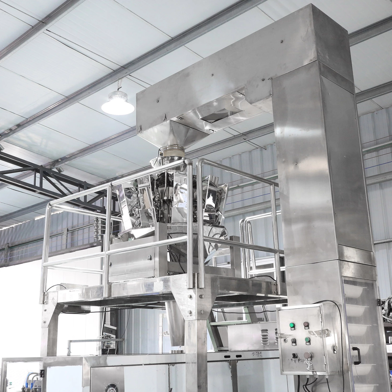 Fully automatic solid bag packaging machine production line